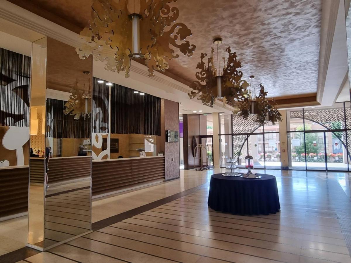 Royal Beach Apartment Sea View 2 阳光海滩 外观 照片